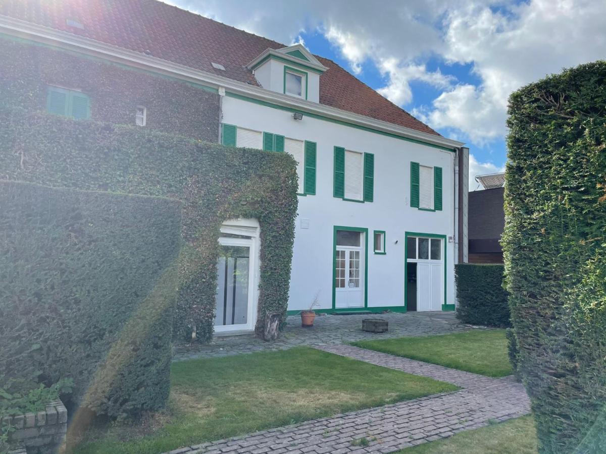 B&B The White House Wielsbeke Exterior photo